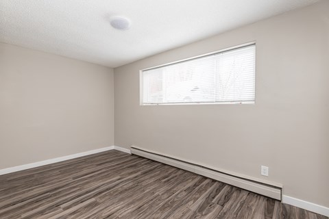 Floor plan for 2 beds, 1 bath, 702 sqft
